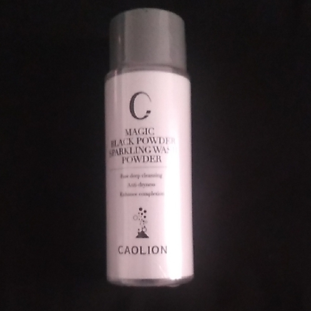 Magic Black Powder Sparkling Wash Powder - Black. Brand New.